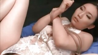 سرخ بالوں والا نوجوان بی بی سی کو پیچھے سے لے جاتا ہے۔