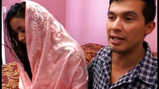 Bustiest Femme Fatale Gabbie Carter کا تجزیہ کیا گیا۔