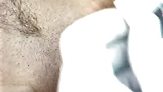 کیندر ایک پرو کی طرح چھیڑتا ہے! کارنامہ squirting اور مقعد