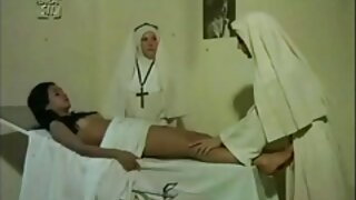 Kira Noir اور Fuckbuddy مقعد کے لیے جنگل میں نکل گئے۔